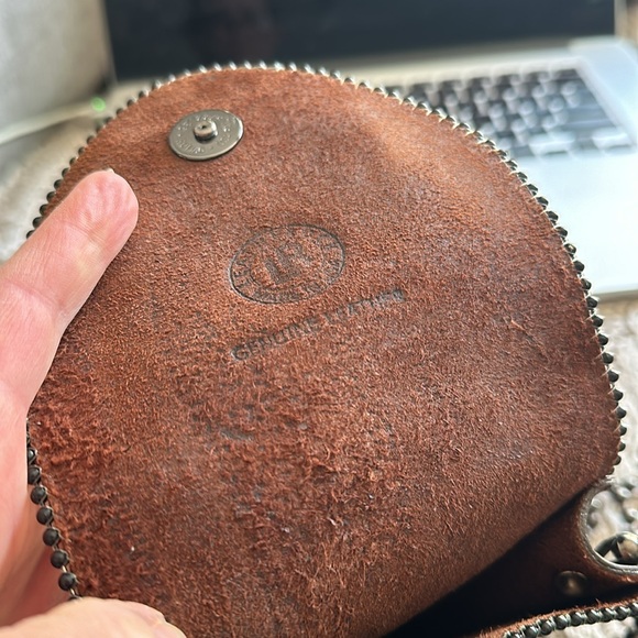 Beautiful leather skull bag.EUC!! - Picture 6 of 10